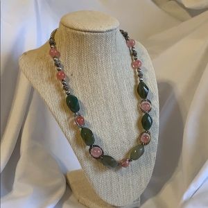 ⭐️Coral and Green Bead Necklace